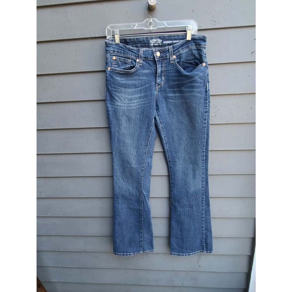 Signature Modern Boot Cut Jeans size 30 x 34 10 Long